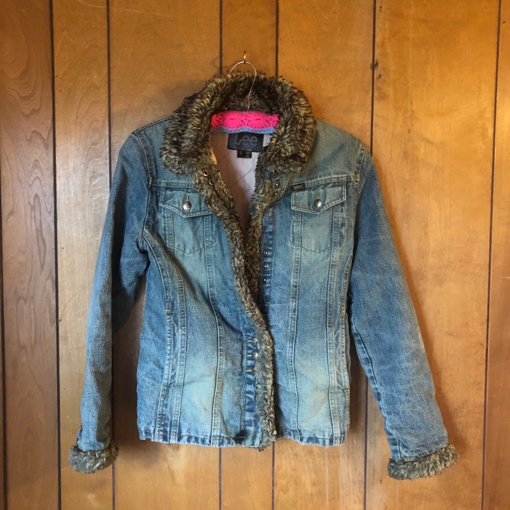 Vintage LEE Jean Jacket w Faux Fur Collar and Cuff